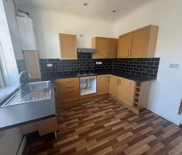 3 bedroom terraced house to rent - Photo 6