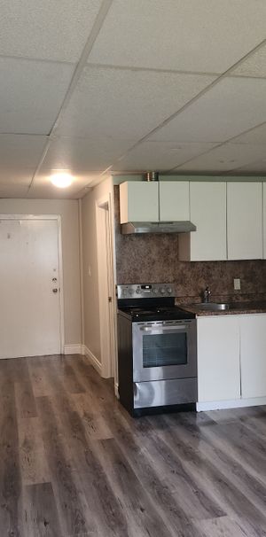 For Lease - 8800 Willoughby Drive Unit# 112, Niagara Falls, Ontario - Photo 1