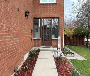 For Lease - 4313 Lee Drive, Mississauga, Ontario - Photo 5