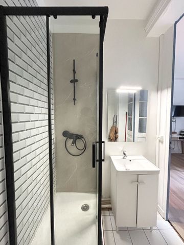 Location Appartement 1 pièce 23m² - Photo 4