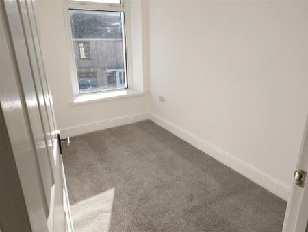 3 bedroom house to rent - Photo 2
