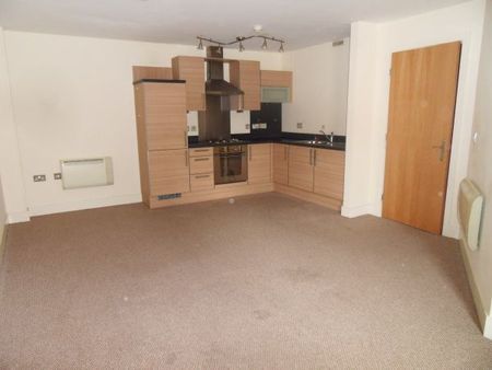 Ellis Court, Textile Street, Dewsbury, West Yorkshire, WF13 - Photo 2