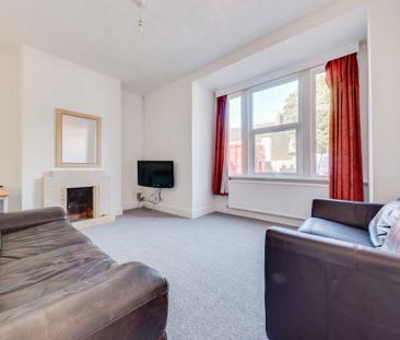 5 bedroom house to rent - Photo 1