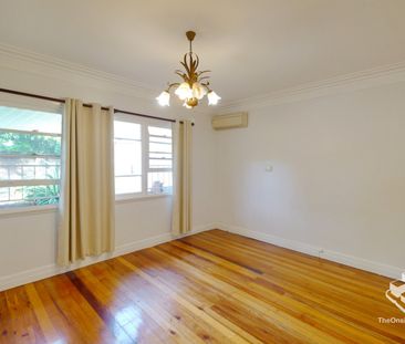 Prime Taringa Location - Spacious Family Home for an Exclusive 3-Mo... - Photo 6