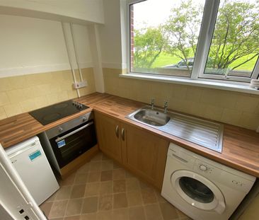 8 Thornleigh Park, - Photo 5