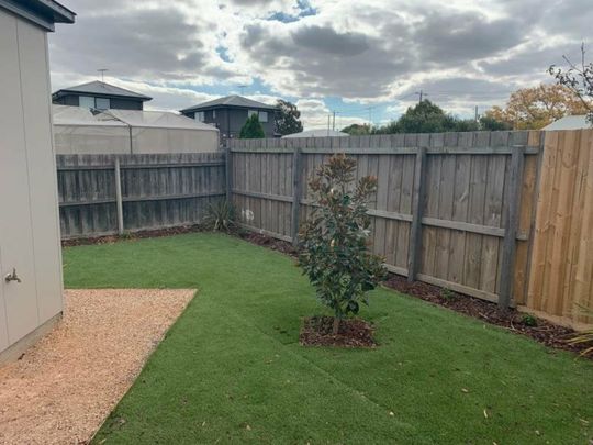 Private and Secure 3 bedroom unit - Photo 1