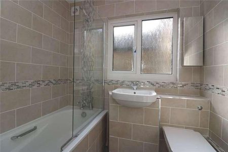 Napier Avenue, Southend-on-sea, Essex, SS1 - Photo 5