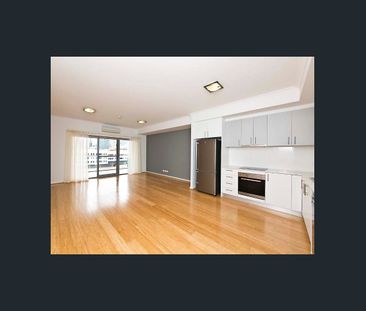 ENJOY STUNNING CITY VIEWS - Photo 4