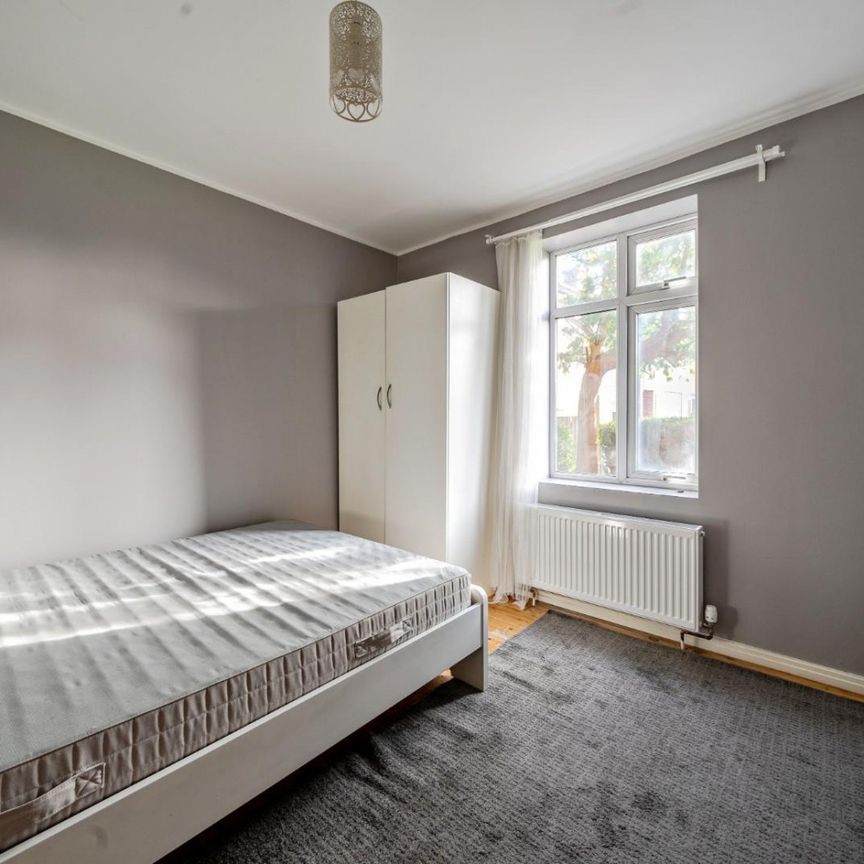 Playgreen Way, London, , SE6 3HZ - Photo 1