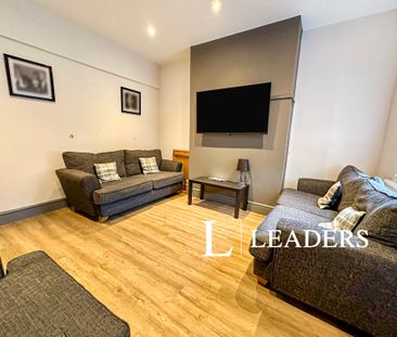 1 bedroom mid-terrace to rent West Parade - Photo 6