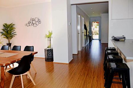 4 Bed, 3 Bath - Photo 4