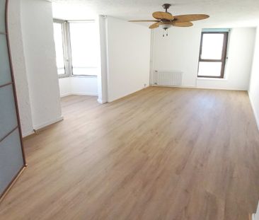 Location Appartement 4 pièces 82m² CRETEIL 94000 - Photo 1