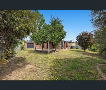 10 Caleb Close, Golden Square, Vic 3555 - Photo 6