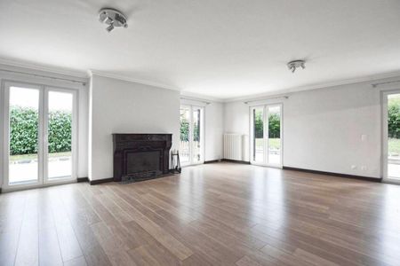 Corner semi-detached villa in Chavannes-des-Bois - Photo 5