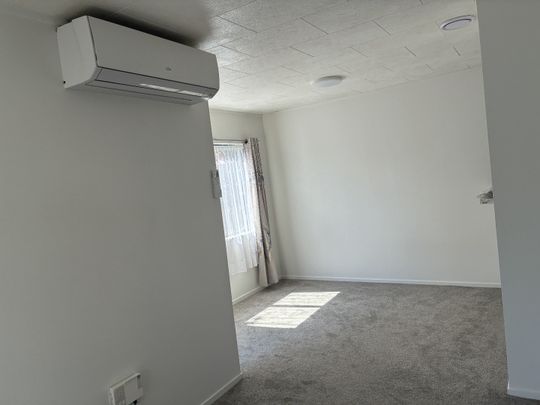 Modern, Fresh & Perfectly Positioned - Photo 1