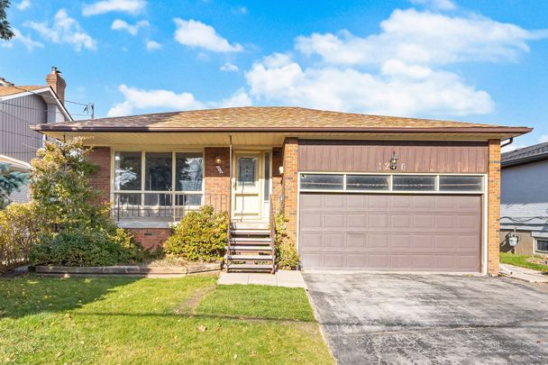 For Lease - 1286 Old Orchard Avenue Unit# Main, Pickering, Ontario - Photo 1