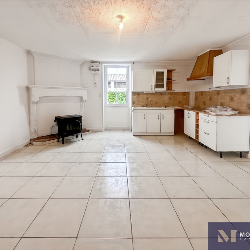 Location Maison 3 pièces 77m² JURIGNAC 16250 - Photo 1