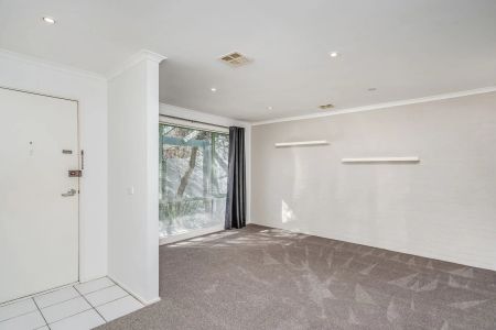Excellent two bedroom townhouse - Photo 2