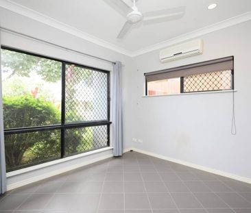 Beautiful Low Maintenance Home - Solar - Small Modern Pool - Photo 1