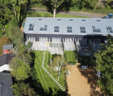 2 bedroom terraced house to rent - Photo 2