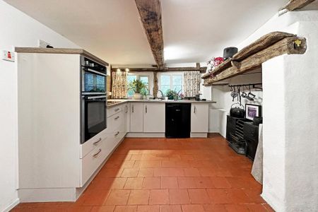 2 bedroom semi-detached house to rent - Photo 5