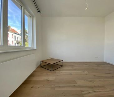 Avenue Victor Rousseau1190 Forest - Photo 2