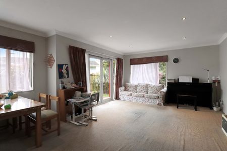 Riverside Living - Photo 5