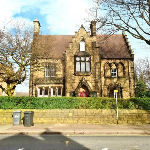 Edgerton Road, Edgerton, Huddersfield, HD1 - Photo 2