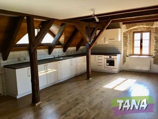 Pronájem mezonetového bytu 2+kk po kompletní rekonstrukci, Turnov - Photo 1