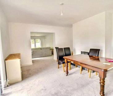 4 bedroom detached house to rent - Photo 4