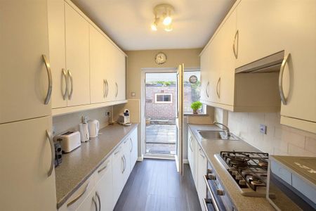 1 bedroom maisonette to rent - Photo 2