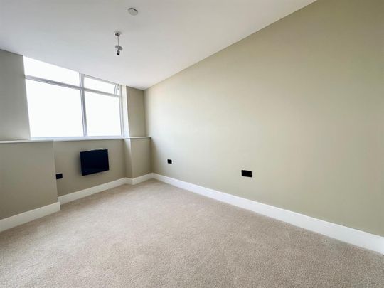 2 bed flat to rent in Sheffield Road, Barnsley, S70 - Photo 1