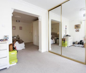 4 bedroom detached house to rent - Photo 6