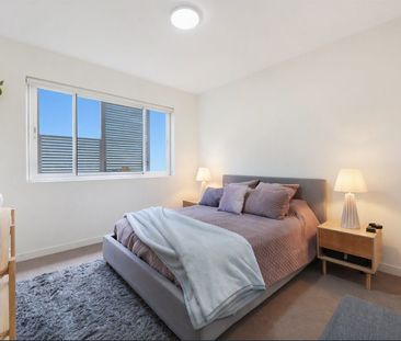 Stunning 2 Bedroom, 2 Bathroom Apartment in Marquee on Meron - Photo 2