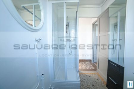 Location Appartement 2 pièces 46m² SOTTEVILLE LES ROUEN 76300 - Photo 5