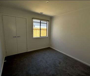 Quality, Comfort & Location! - Photo 3