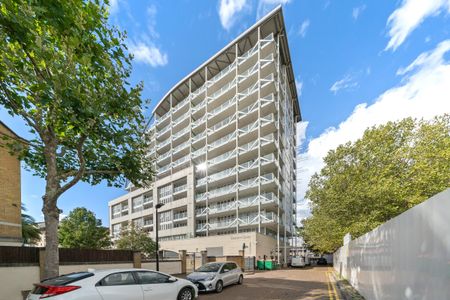 Rayleigh Road, Royal Wharf E16 - Photo 4