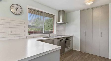 Halswell, 3 bedrooms - Photo 3