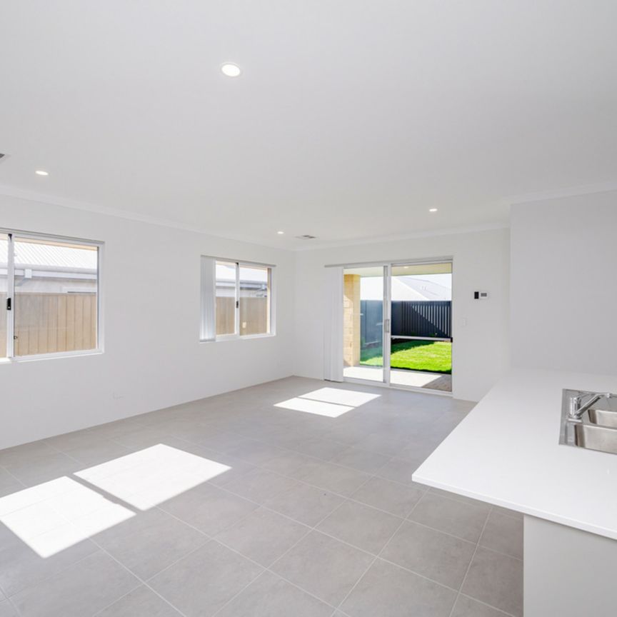 Beautiful and new, waiting for you - Photo 1