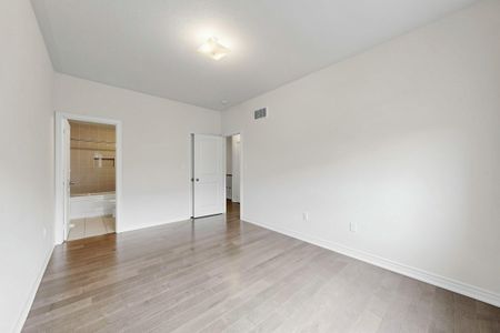 For Lease - 2686 Delphinium Trail, Pickering, Ontario - Photo 5