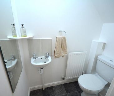 3 bedroom House To Let - Photo 6