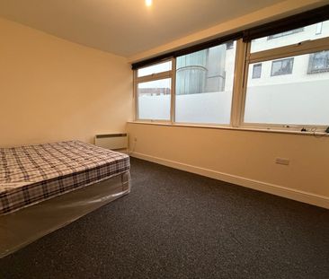 Studio Flat, London Road, SO15 - Photo 5