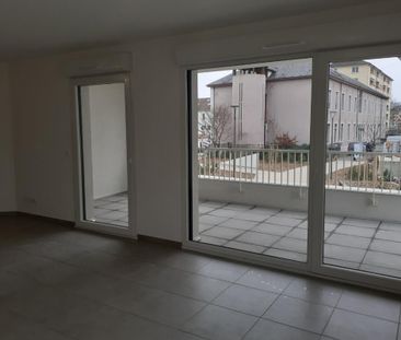 Location Appartement 3 pièces 66m² RUMILLY 74150 - Photo 2