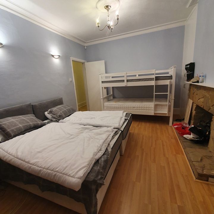 2 Bed Flat, Alexandra Road, NW4 - Photo 1