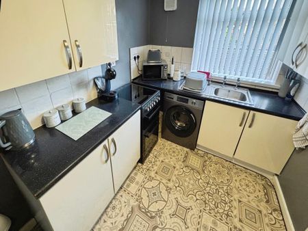 2 bedroom apartment to rent - Photo 5