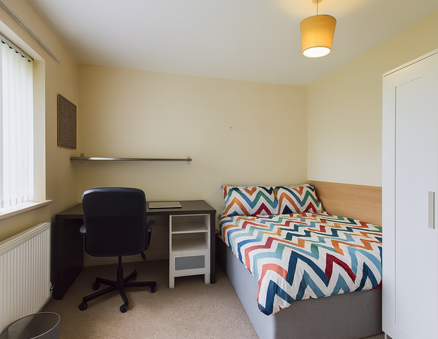 Kirby Corner Road Room 1 - Photo 1