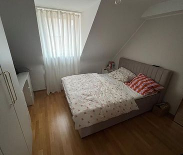 Familienfreundliches 3 Zimmer Wohnung 84 m2 mit Küche in Köln Mülhe... - Photo 4