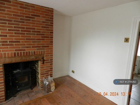 2 bedroom terraced house to rent - Photo 1