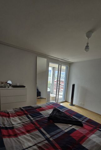 2.5 Zimmer, 100 m², 5. Stock - Photo 2