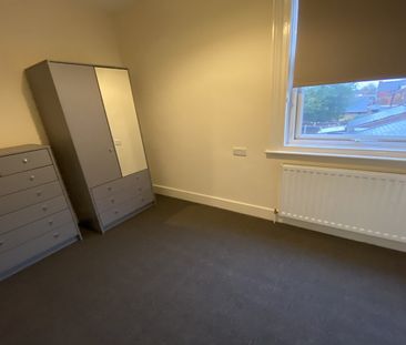 Montague Street, (Room 5), Beeston, NG9 1BA - Photo 2